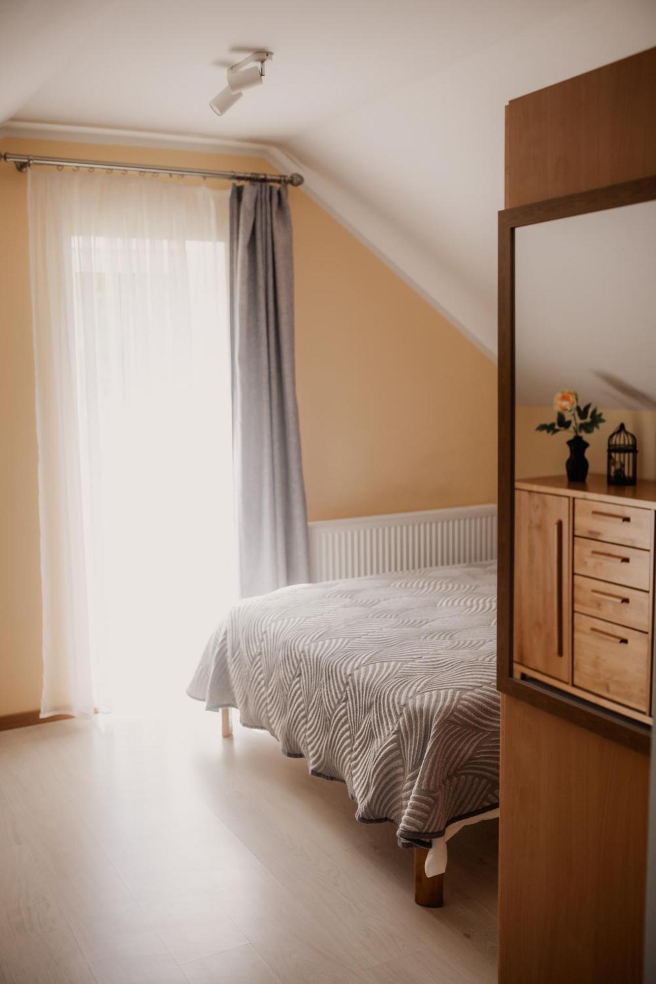 Saules Iela 2A Aparthotel Saldus Rom bilde