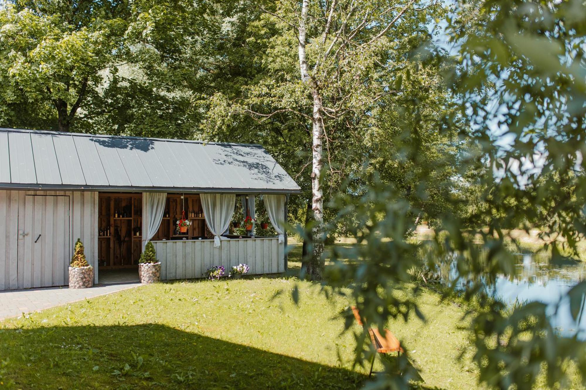 Saules Iela 2A Aparthotel Saldus Eksteriør bilde